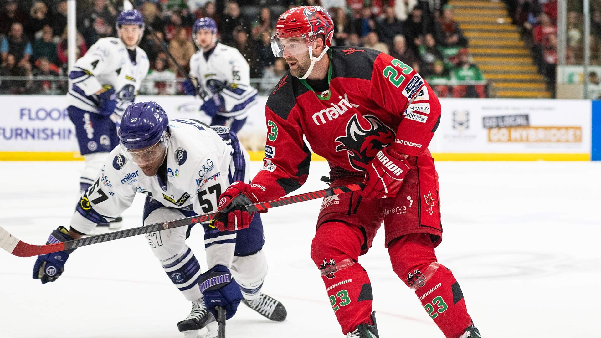 Devils confirm the return of Evan Mosey